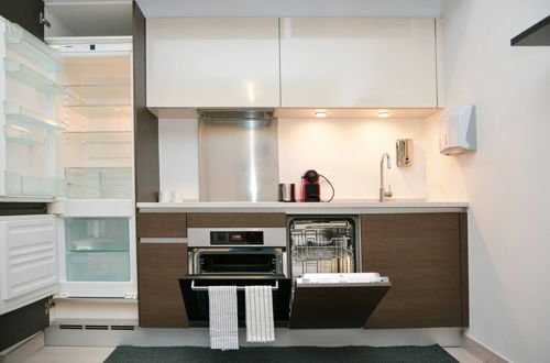 Photo 15 - New Central Plaza Apartment -2