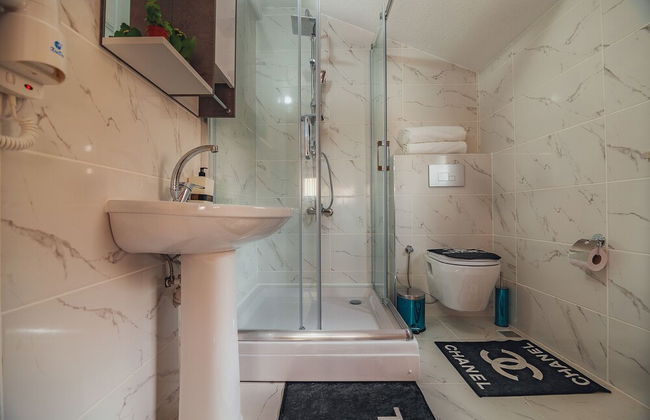 Taksim Wonder Suites - Photo 59