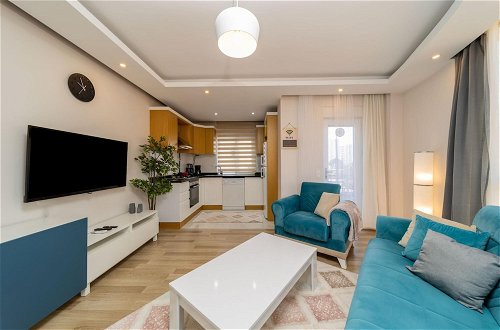 Foto 6 - Convenient Flat With Balcony in Konyaalti