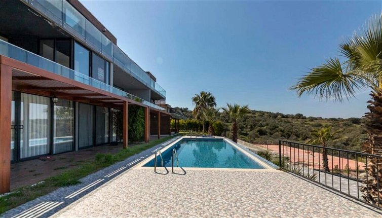Foto 1 - Pleasant Home With Shared Pool in Bodrum