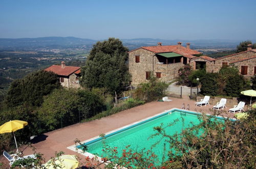 Foto 1 - Scenic Farmhouse in Paciano With Shared Pool