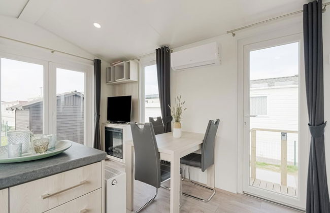 Modern Mobile Home in Middelkerke With Garden - Foto 8