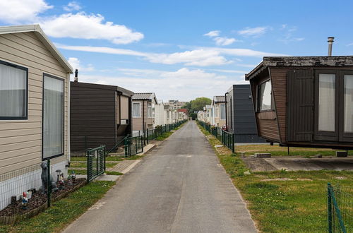 Photo 24 - Modern Mobile Home in Middelkerke With Garden