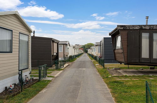 Photo 21 - Modern Mobile Home in Middelkerke With Garden