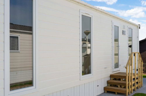 Photo 3 - Modern Mobile Home in Middelkerke With Garden