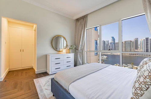 Foto 2 - Stylish 1br + Extra Bed With Burj Khalifa View