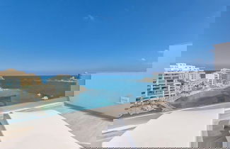 Foto 1 - Seafront Penthouse Triplex- Roof Terrace & Hot Tub