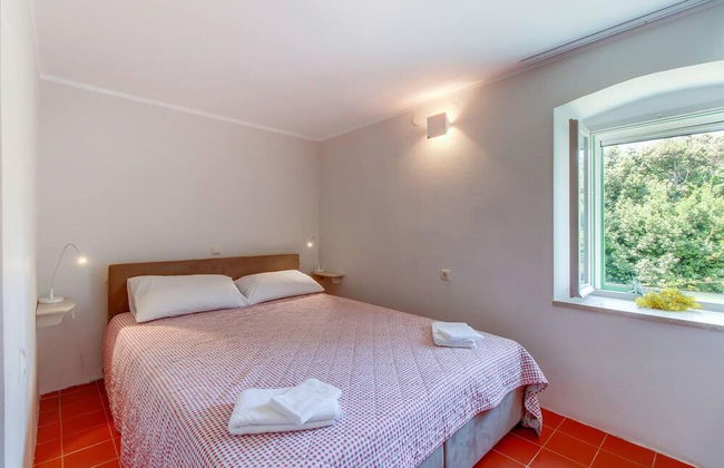 Lovely 15th Century Apartment in Osor - Photo 4