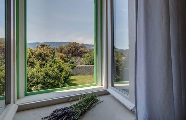 Lovely 15th Century Apartment in Osor - Photo 20