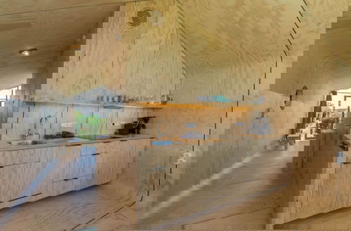 Photo 5 - Tiny Wrap-around House on the Edge of Beach