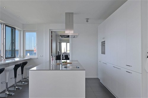 Photo 3 - Spacious Apartment in Kamperland by the Sea