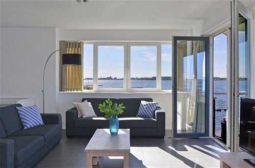Foto 6 - Spacious Apartment in Kamperland by the Sea