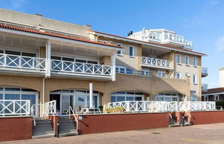 Photo 1 - Spacious Flat With Views of the Harbour