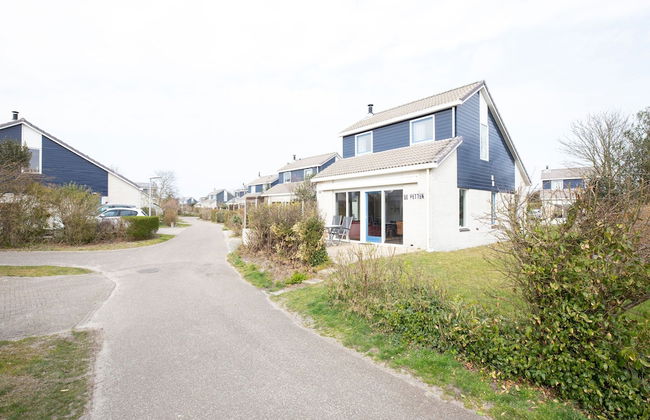 Holiday Home in De Koog Near Texel Beaches - Photo 23