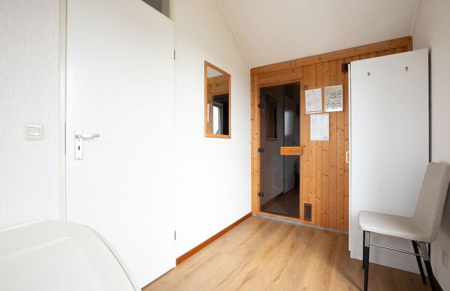Holiday Home in De Koog Near Texel Beaches - Photo 17