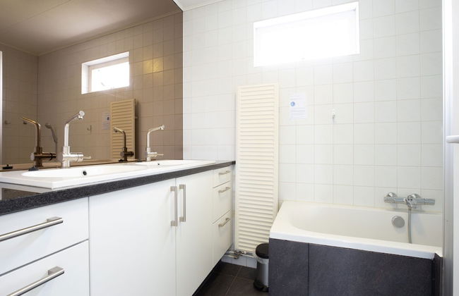 Holiday Home in De Koog Near Texel Beaches - Photo 15