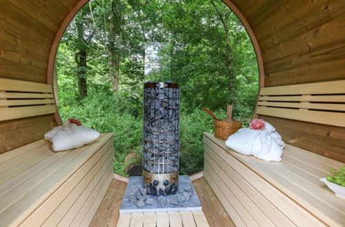 Photo 10 - Cosy Holiday Home With Private Sauna