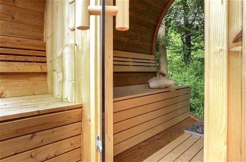 Photo 12 - Cosy Holiday Home With Private Sauna
