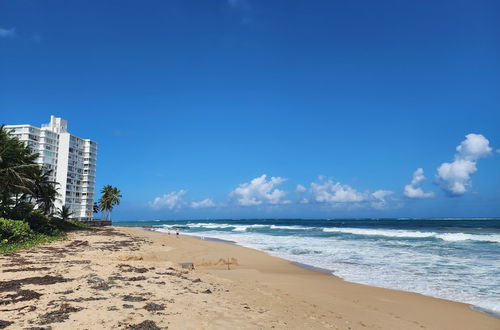 Foto 2 - Elegant 1-Br Penthouse in Condado