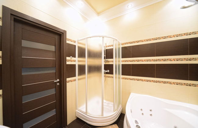 KievApartment - Photo 32