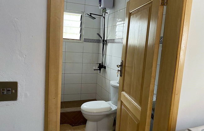 Lovely 3-bedroom Vacation Home in Kumasi - Photo 14