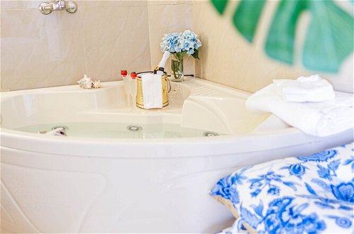 Photo 10 - Ocean Front Property - Villa 3 Aruba with Hot Tub