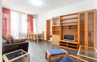 Photo 2 - ApartLux Kosmodamianskaya