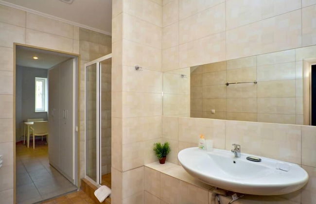 Best Season Apart Hotel - Photo 41