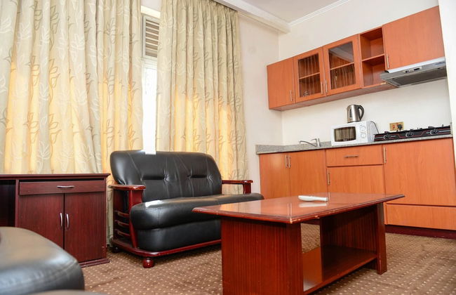 Room in Apartment - This Wonderful Senior Suite Offers a Great Experience - Foto 2
