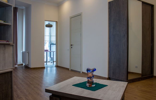 Luxury Apartments - Photo 37