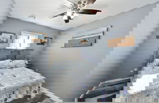 Photo 4 - Waterfront Beach House