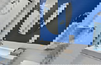 Photo 17 - Waterfront Beach House