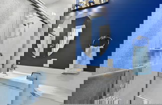 Photo 16 - Waterfront Beach House