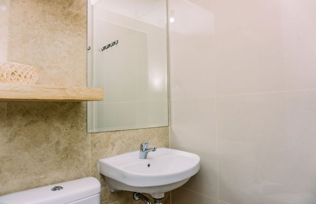 Fancy And Nice Studio Room At Transpark Bintaro Apartment - Photo 15