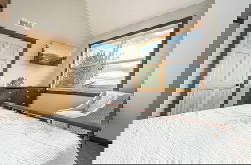 Photo 23 - Sunshine Chalet