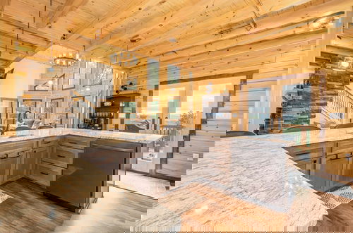 Photo 13 - Sunshine Chalet