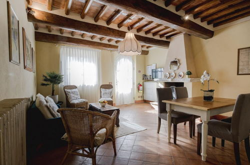 Foto 5 - Jacopo Farmhouse Apartment in Wine Resort in Lucca