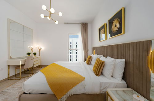 Photo 4 - Maison Privee - Chic Apt on Yas Island cls to ALL Main Attractions