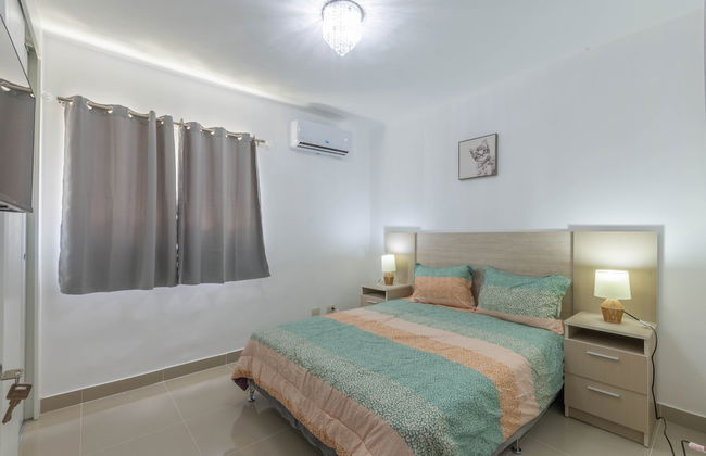 Modern Apt With free parking and AC 3brs - Foto 3