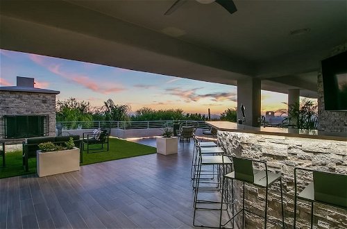 Photo 19 - Stunning Private & Modern N. Scottsdale Estate