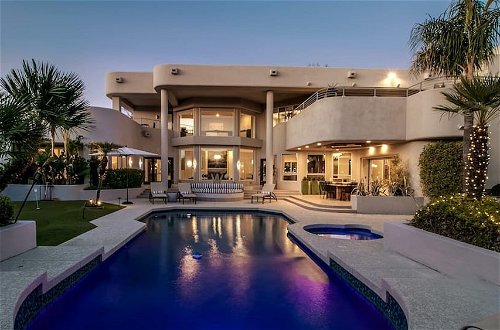 Photo 1 - Stunning Private & Modern N. Scottsdale Estate