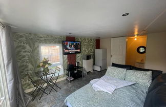 Foto 1 - Lovely 1-bed Studio in Bristol