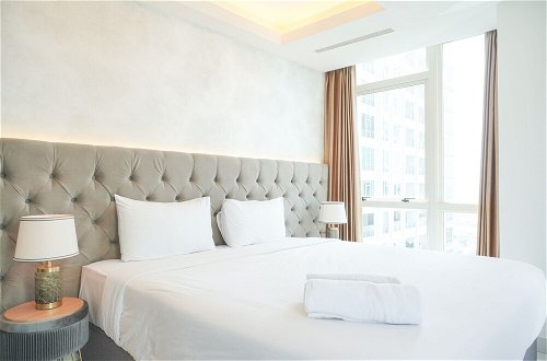 Foto 1 - Warm And Elegant 2Br At The Kensington Royal Suites Apartment