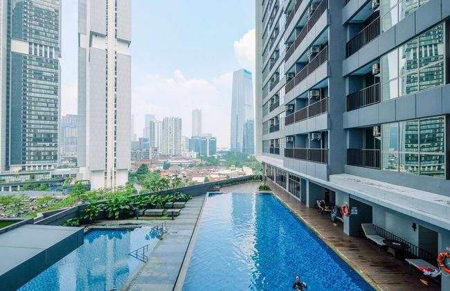 Best Homey And Nice 1Br At Ciputra World 2 Apartment - Foto 17