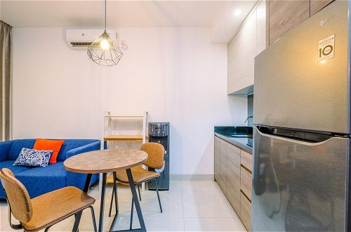 Photo 10 - Best Homey And Nice 1Br At Ciputra World 2 Apartment