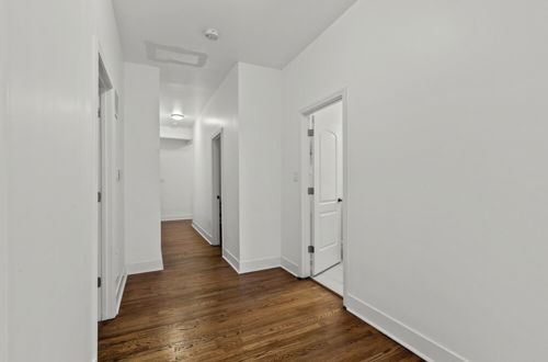 Photo 26 - Expansive Downtown Home | JZ Vacation Rentals