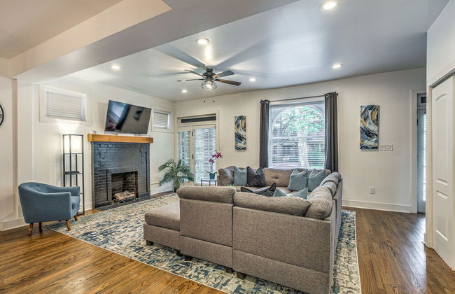 Expansive Downtown Home | JZ Vacation Rentals - Foto 13