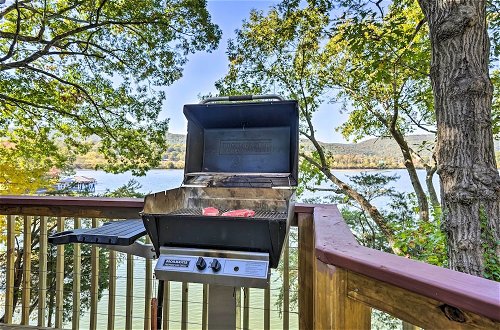 Foto 7 - Ideal Chickamauga Lake Home + Dock & Fire Pit