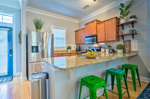 Photo 21 - Vibrant Pet-friendly Townhome w/ Smart Tvs