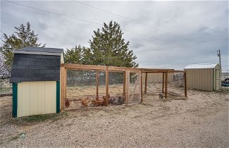 Foto 2 - Pet-friendly Lingle Ranch w/ Deck on 60 Acres